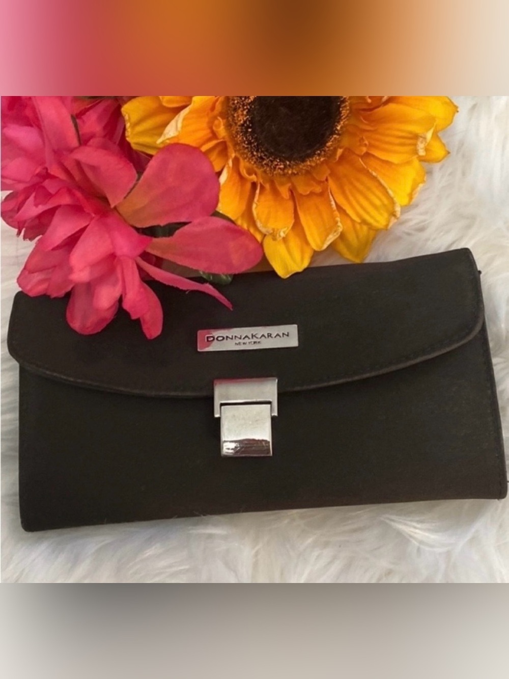 DKNY Donna Karan New York Tri Fold Wallet Brown With Solver Hardware NEW!